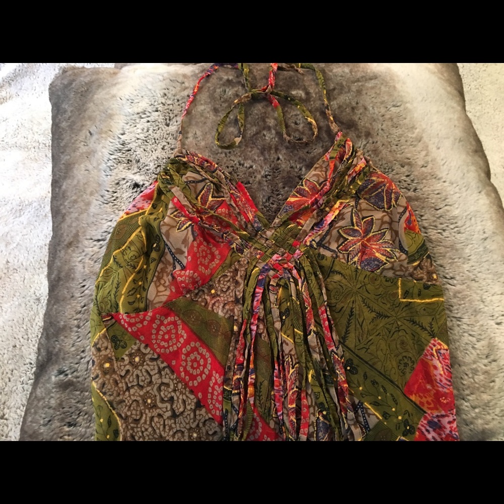 * BEAUTIFUL OLIVE & RED HALTER BLOUSE - Picture 5 of 8